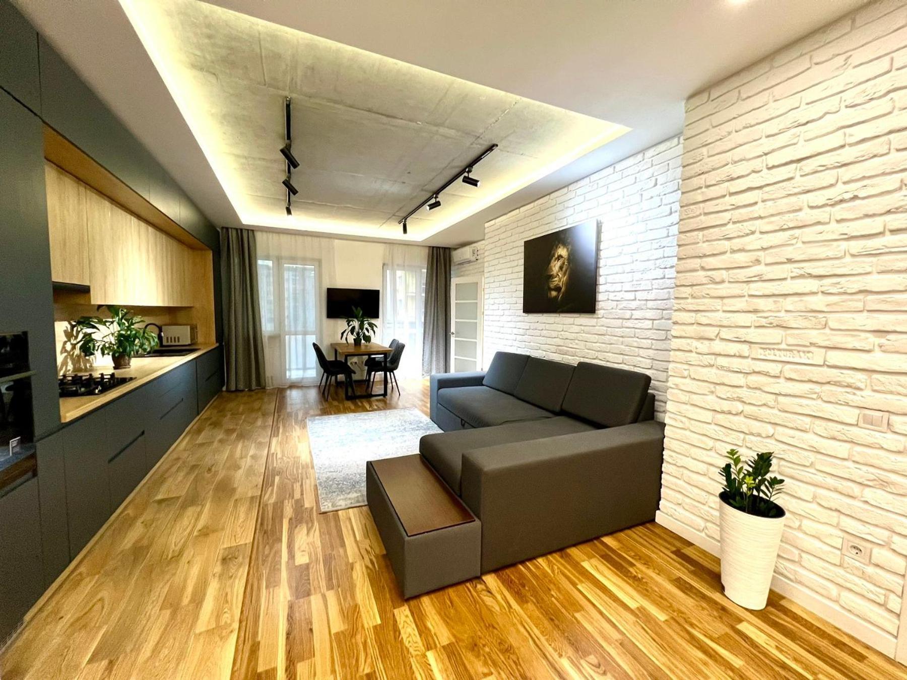 Osapart Ideal Apartment In The Complex Great Britain Liov Exterior foto